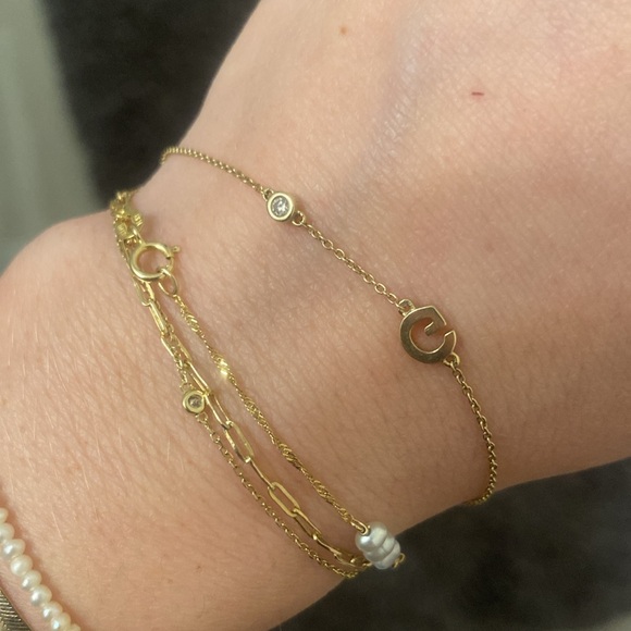 14k solid gold bracelet with letter G initial and genuine Diamond - Picture 3 of 6